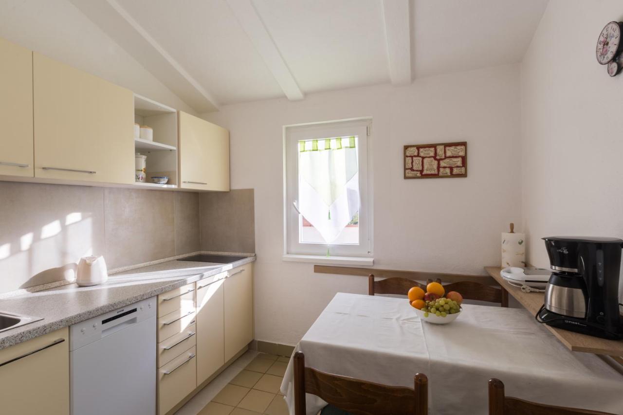 Apartments With A Parking Space Karigador, Novigrad - 2534 Luaran gambar