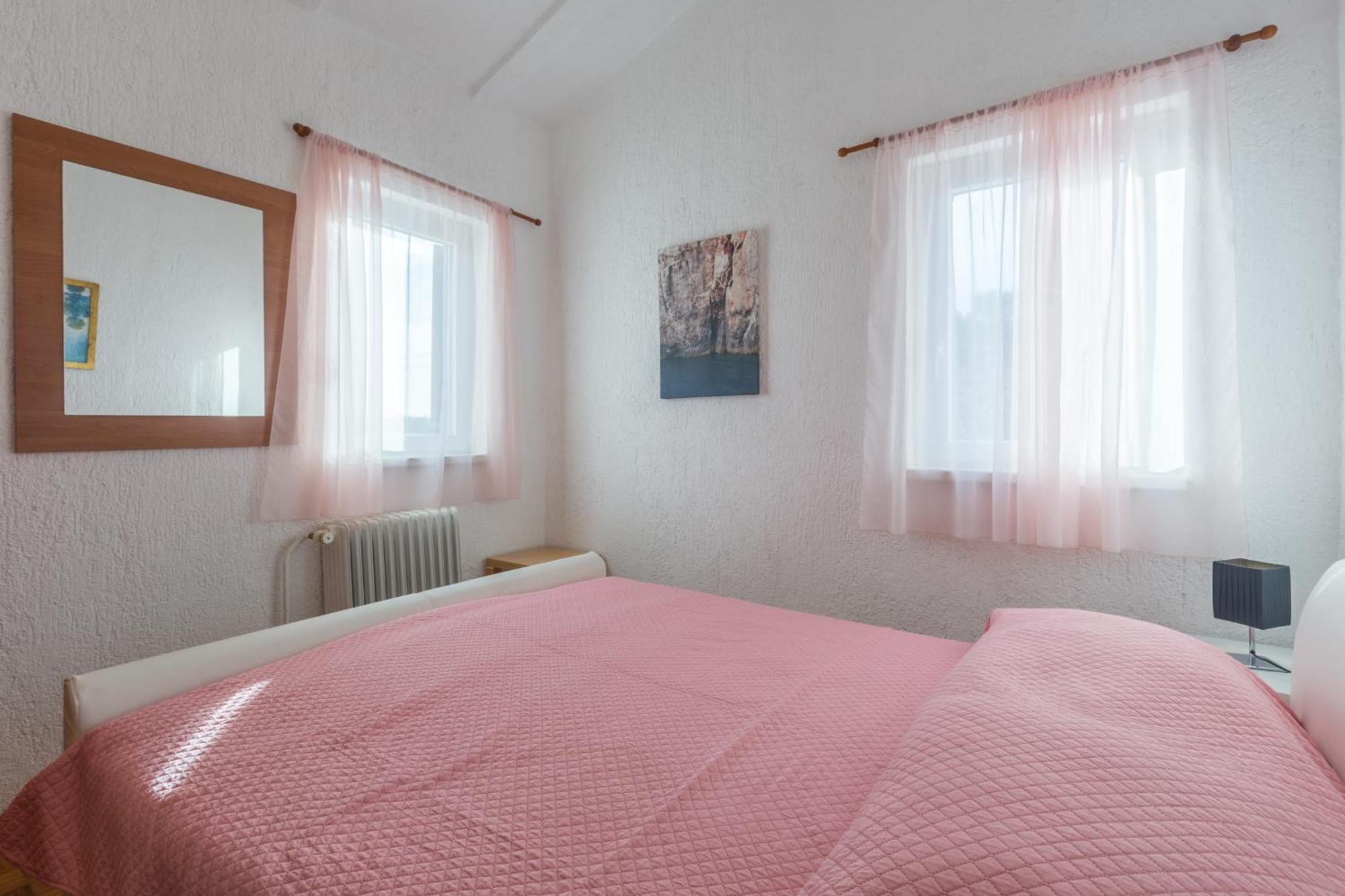 Apartments With A Parking Space Karigador, Novigrad - 2534 Bilik gambar